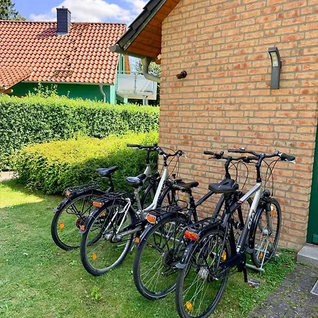 Ferienhaeuser Am * Lohmen (Mecklenburg-Vorpommern)