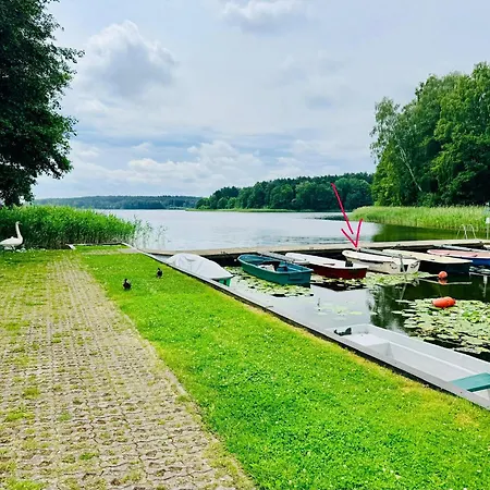 Nyaraló Ferienhaeuser Am Lohmen (Mecklenburg-Vorpommern)